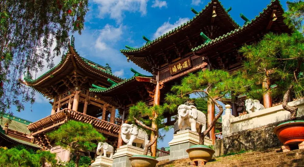 Khám Phá Top 10 Địa Điểm Du Lịch Thành Phố Pleiku Đẹp Nhất